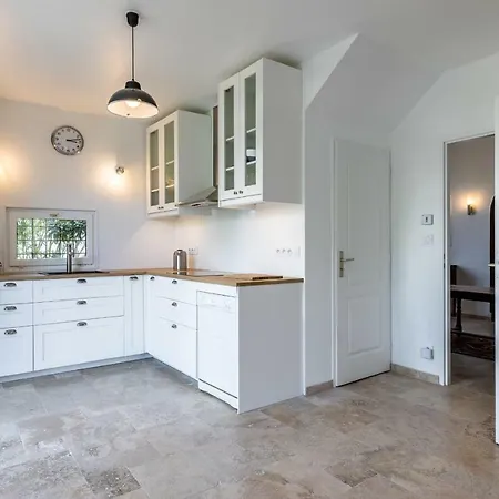 Beatrix -with Garden -15 Mn Walk From The Beach -garden- 2 Parkings * Biarritz