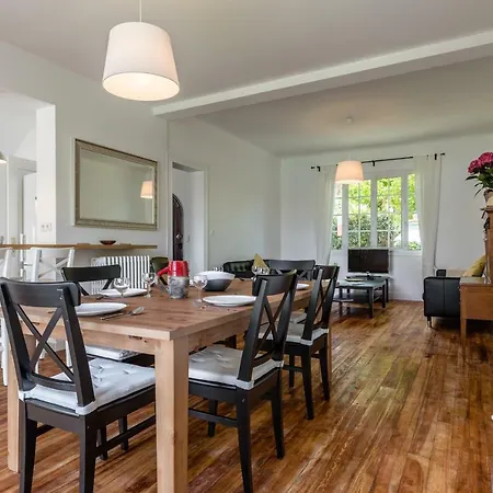 Beatrix -with Garden -15 Mn Walk From The Beach -garden- 2 Parkings * Biarritz